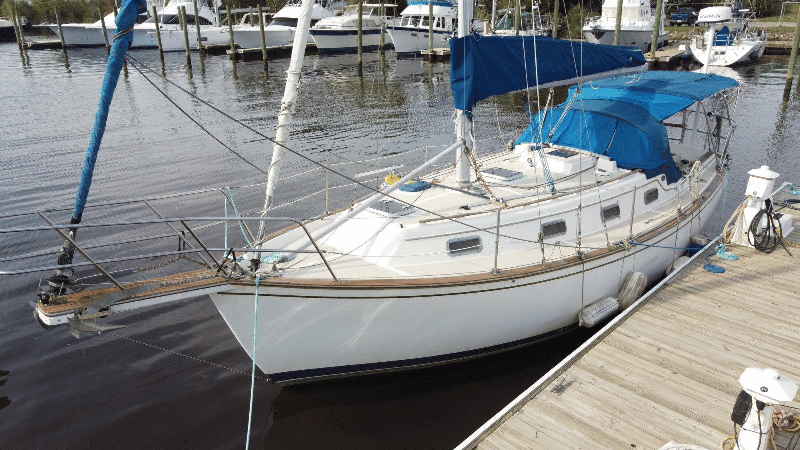 Island Packet 31 - John B